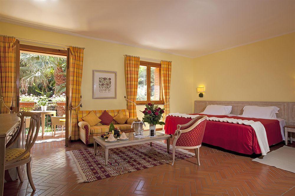 Forte Village Resort - Bouganville Santa Margherita di Pula Zimmer foto